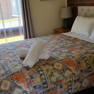 One-Bedroom Room